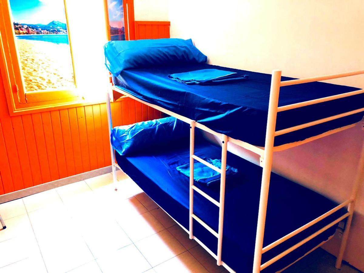 Larios Cool Hostel Málaga Kültér fotó